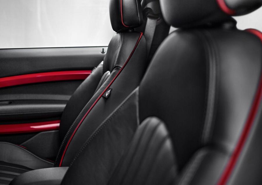  Mini Paceman JCW 2012 года  (фото 11 из 23)